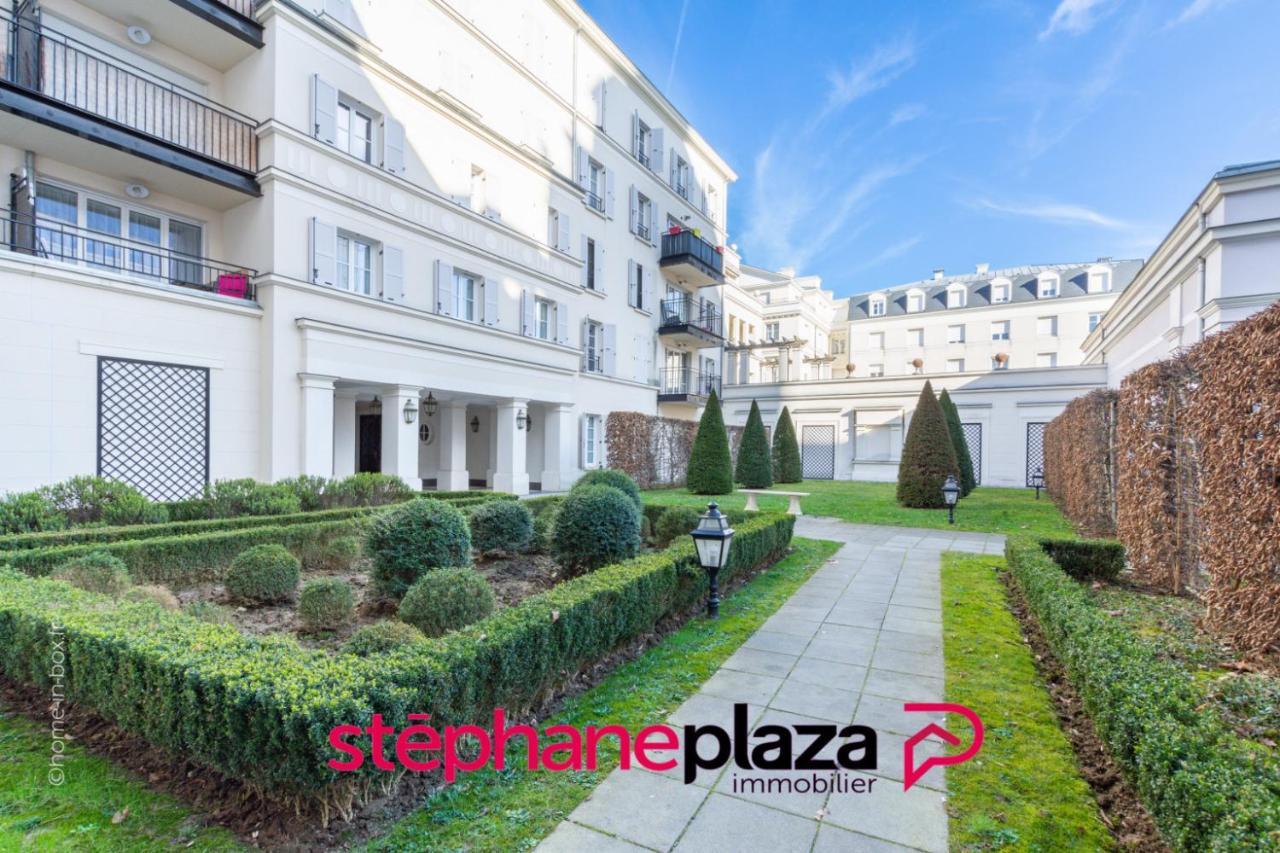 Plaza Ariane 01 Proche Disneyland Paris Chessy  Exterior photo
